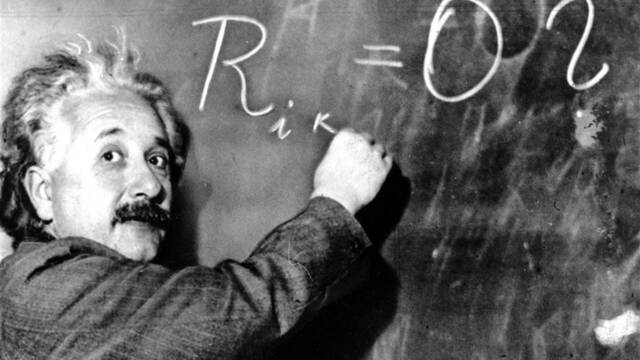 Un experto en fsica espaol se enfrenta a Albert Einstein y resuelve un error de hace ms de 100 aos