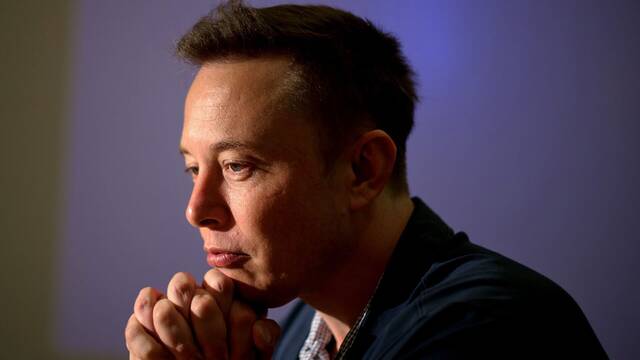 Elon Musk, hundido y desolado por los constantes fracasos de Tesla: 'Est completamente fuera de control'