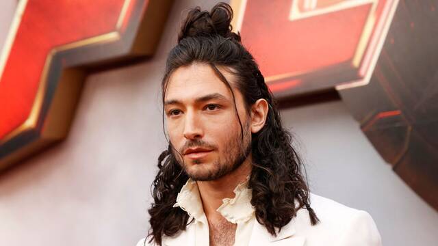 Ezra Miller quiere volver a Hollywood tras sus cr�menes y tiene un claro objetivo: 'Ser� lo primero que haga'