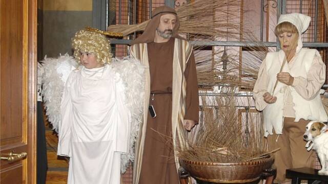 'Aqu no hay quien viva' slo se puede ver bien en una plataforma y la culpa es de la censura (y no tiene sentido)