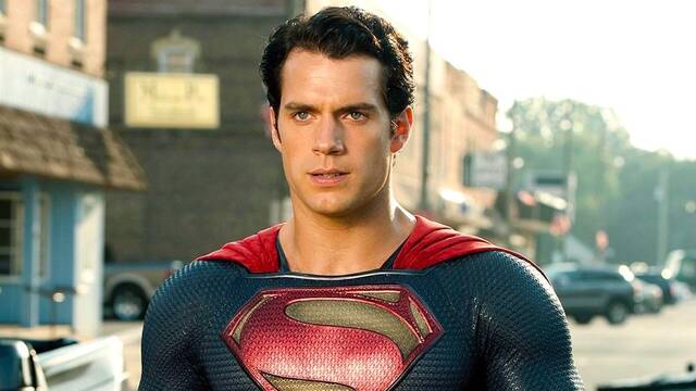 Warner quera la vuelta de Henry Cavill como Superman en un pico filme con el director de Transformers: James Gunn lo cancel