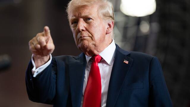 La guerra de Estados Unidos con China ponen en peligro al producto de moda espa�ol: los aranceles de Trump perjudican a Espa�a