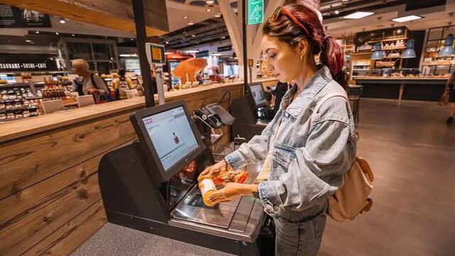 Ya es oficial: los supermercados cambian para siempre la experiencia de compra y su forma de pagar en caja en 2026