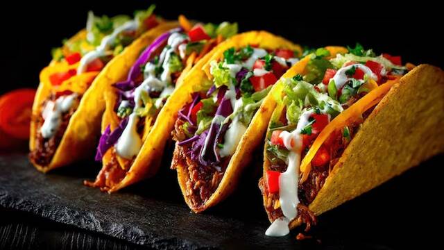 Eneko Fern�ndez, chef: 'Los tacos m�s ricos se hacen salsa de tomate, 1 ajo, 3 pimientos de padr�n y 1 cebolleta'