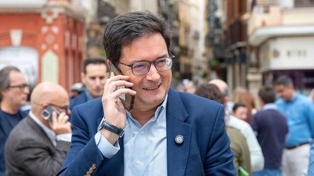 Espa�a cambia las normas: el Gobierno obliga a tener bater�as para cubrir el 75% de la cobertura m�vil si hay un 'gran apag�n'