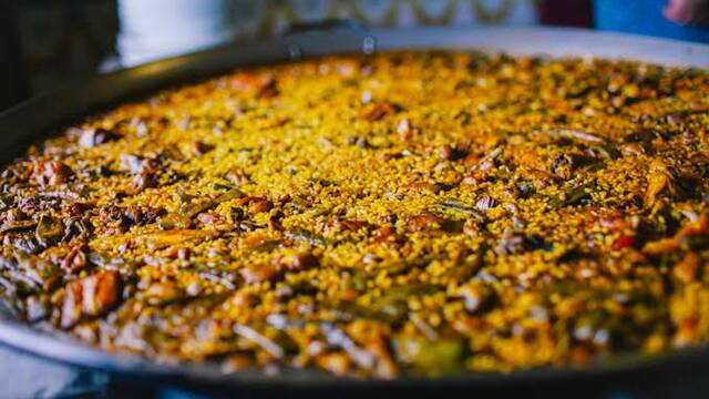Los chefs espa�oles coinciden: 'El truco para un arroz en paella m�s sabroso est� en estas 2 especias 2 minutos antes de servir'