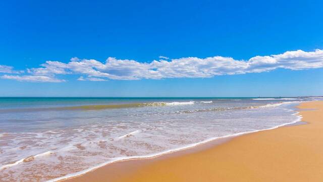Un para�so escondido en la costa espa�ola: la playa de aguas turquesas que evita la masificaci�n