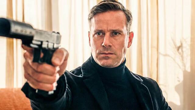 Elon Musk salva la pel�cula m�s pol�mica de Armie Hammer: un filme violento lleno de acci�n y dirigido por Uwe Boll
