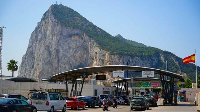 Espa�a cambia las normas: 'Por fin se ha corregido una injusticia hist�rica con Gibraltar desde hace m�s de 30 a�os'