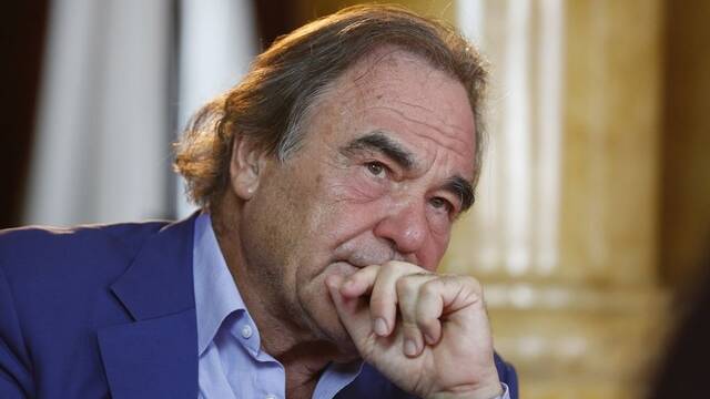 Oliver Stone: 'Entiendo que se ofrezca contexto para Lo que el viento se llev'