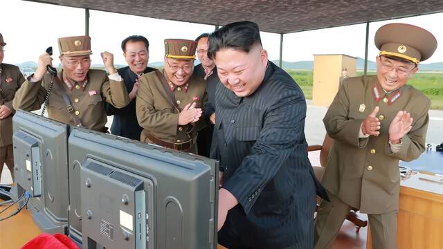 As us Corea del Norte el teletrabajo para colarse en empresas de Estados Unidos y financiar misiles
