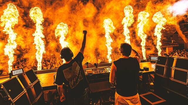 Un incendio devora el escenario principal de Tomorrowland justo antes de que comience el festival: 'No sabemos nada'