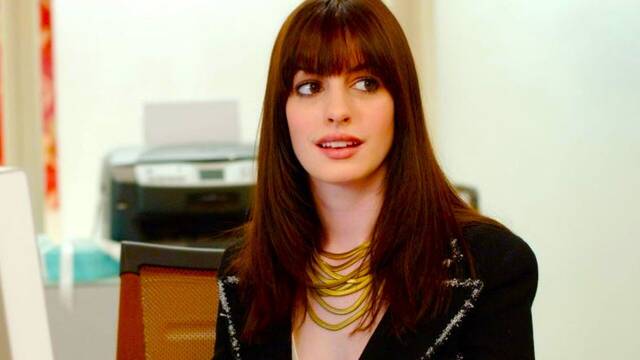 Anne Hathaway vuelve a su mejor comedia 10 a�os despu�s y deslumbra con su aspecto: 'Est� perfecta'