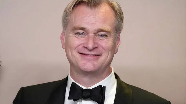 Christopher Nolan, director: 'Si tuviera un smartphone estar�a horriblemente enganchado a �l'