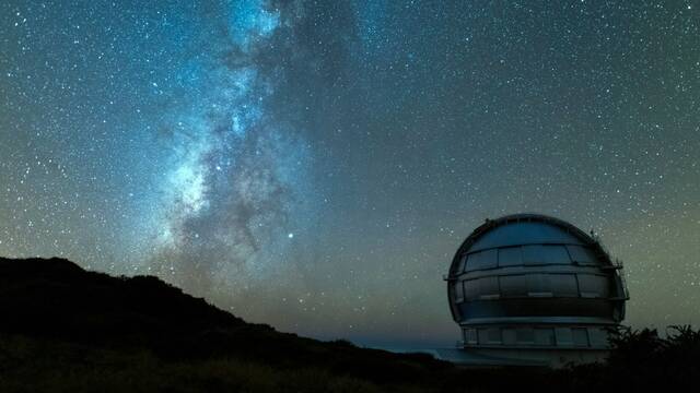 El hallazgo de gigantescas estructuras en el espacio obliga a revisar una de las grandes ideas sobre el universo