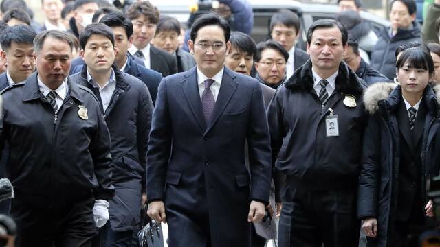 Condenan a cinco aos de crcel a Lee Jae-yong, vicepresidente de Samsung