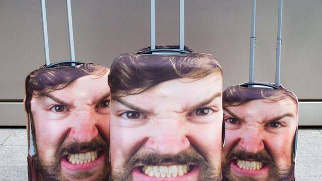 Imprime tu cara en tu maleta para evitar robos y aterrorizar a tus enemigos