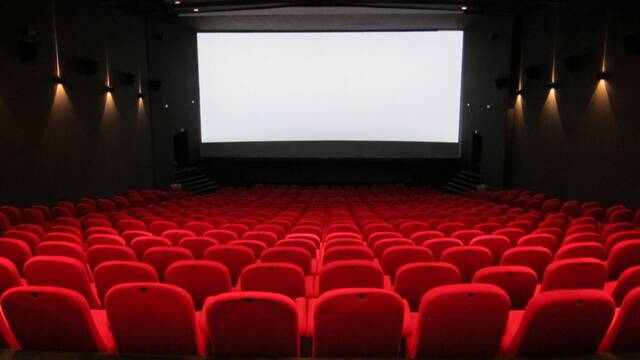 Baja el IVA cultural y los cines suben precios un 9%