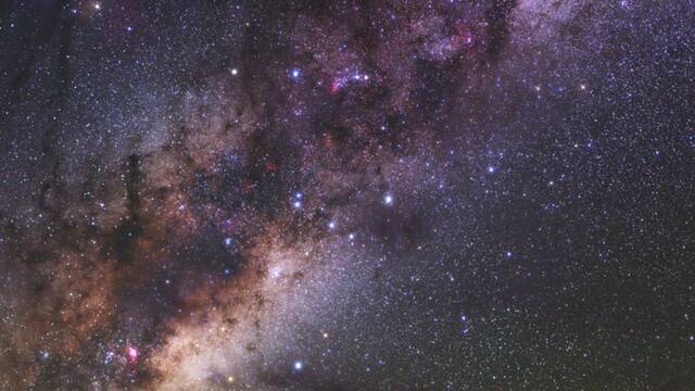 Una estrella viaja velozmente por la Va Lctea debido a una explosin de millones de aos