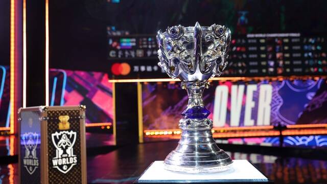 Se filtra el aspecto del nuevo trofeo de los Worlds de League of Legends