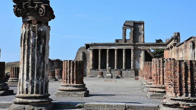 Es oficial: arque�logos confirman que Pompeya no muri� con la erupci�n del Vesubio: 'Vivieron entre ruinas y ceniza del volc�n'