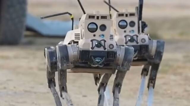No es ciencia ficcin: China presenta sus letales 'lobos robot', cuadrpedos armados capaces de correr y atacar a 100 metros