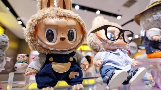 Los Labubu arrasan con los aranceles de Trump y el gigante chino Pop Mart se dispara en bolsa tras elevar sus previsiones