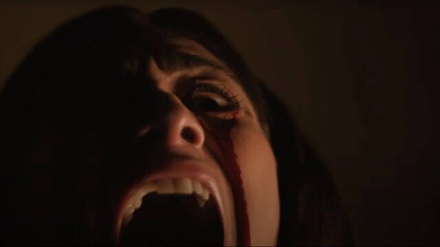 Lo nuevo de Osgood Perkins, tras el exitazo de 'Longlegs', muestra un primer triler perturbador: 'Es un viaje oscuro'