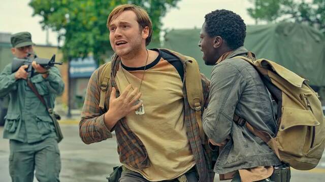 'La larga marcha' es tan brutal como la novela de Stephen King pero se confirma: el final no ser el mismo