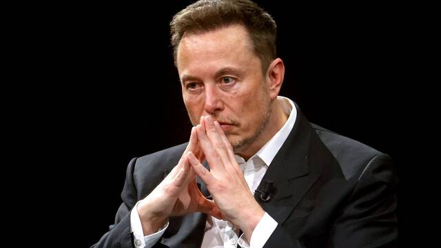Elon Musk lanza una demanda hist�rica contra Apple y OpenAI por 'favorecer' a ChatGPT en el iPhone