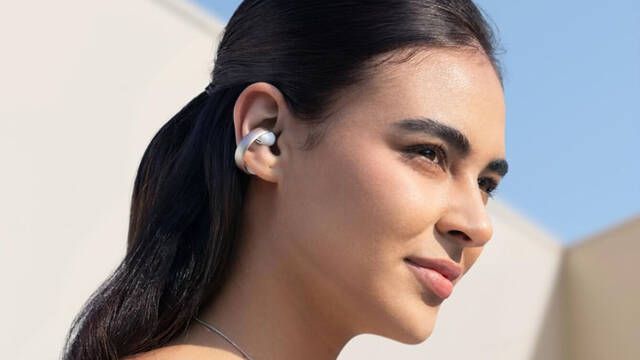 El traductor universal de Star Trek es real gracias a estos auriculares open-ear con IA y puedes hacer deporte con ellos