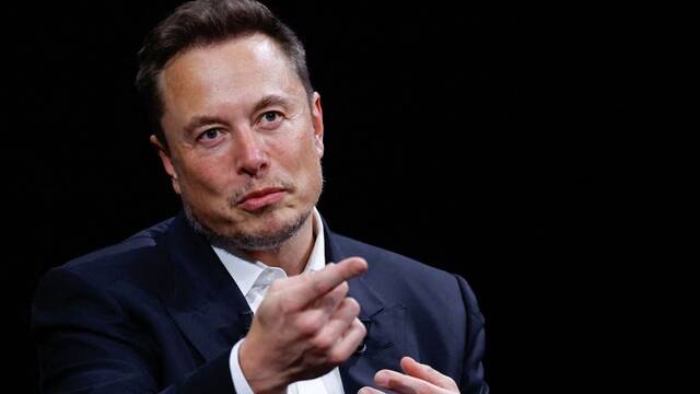 Elon Musk confirma el fracaso de los robotaxis de Tesla y anuncia un nuevo modelo de conduccin autnoma: 'Mejora en todo'