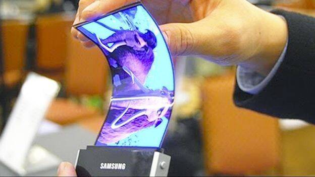 Samsung lanzar su primer mvil con pantalla flexible en 2018