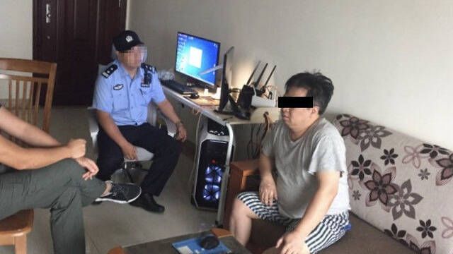 La polica china detiene a un famoso creador de trampas para CS:GO