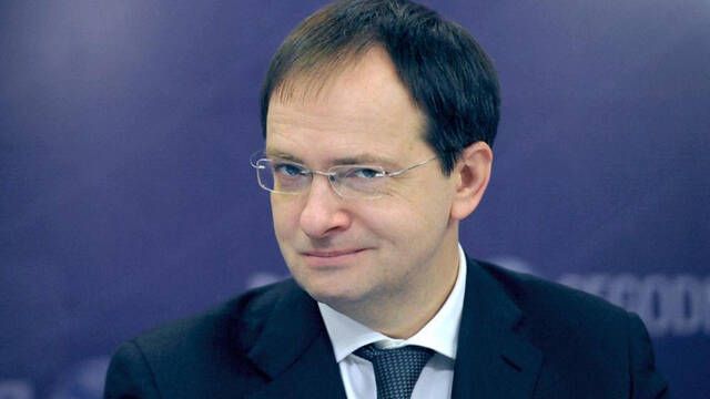 El ministro de cultura ruso llama 'imbciles' a los lectores de cmics