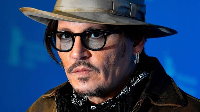 Johnny Depp agradece a los fans su apoyo en un particular vdeo