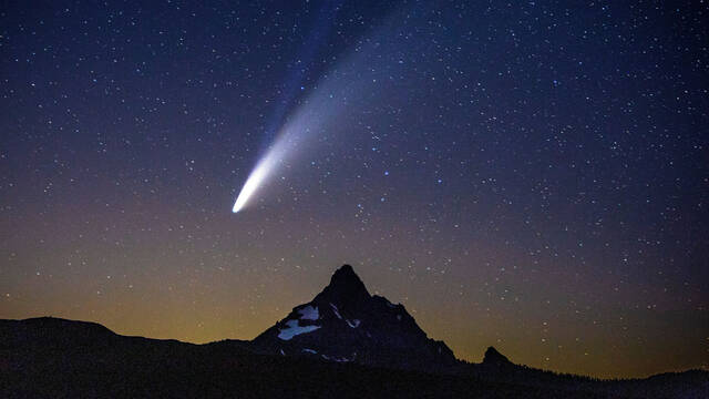 Empieza la cuenta atrs para ver el 'cometa del siglo, el gran evento astronmico de nuestro tiempo