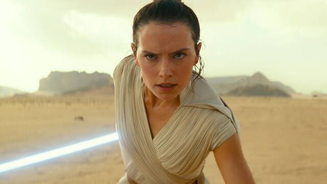 Daisy Ridley da detalles sobre su regreso a 'Star Wars' y esquiva los rumores sobre el retraso de la pelcula