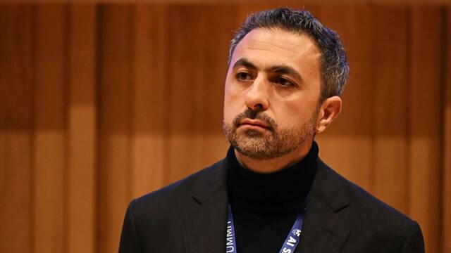 Mustafa Suleyman, experto de la IA: 'Dise�ar sistemas inteligentes que superen a los humanos est� mal y es peligroso'