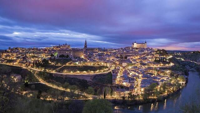 Una estadounidense se muda a Espa�a con su familia y se enamora de su forma de vida: 'Ser� nuestro segundo pa�s'