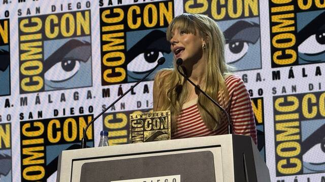Ester Expsito sorprende en la Comic-Con Mlaga: 'Con lex de la Iglesia rod como actriz, ahora quiero ser directora'