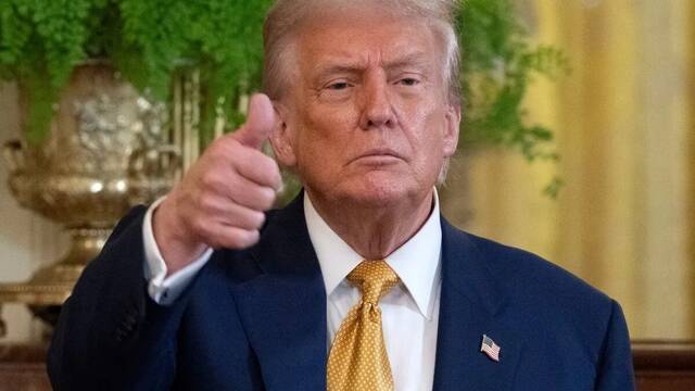 Trump pone en jaque la industria del cine y amenaza con un arancel del 100% a las pelculas extranjeras: 'Nos han robado'