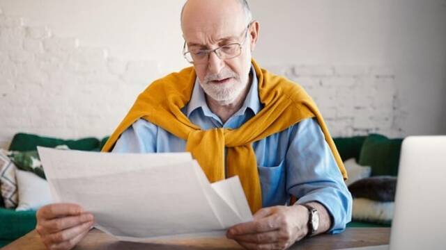 Un hombre se jubila anticipadamente con el consejo de ChatGPT y acaba cobrando solo 200 euros al mes
