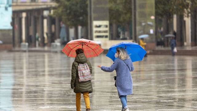 Un profesor desmonta el mito de los porcentajes de lluvia en el mvil: 'La gente los interpreta mal'