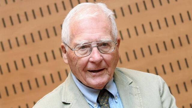 James Lovelock, cient�fico: 'Solo 500 millones de humanos podr�an sobrevivir al final de todo y acabar viviendo en el �rtico'