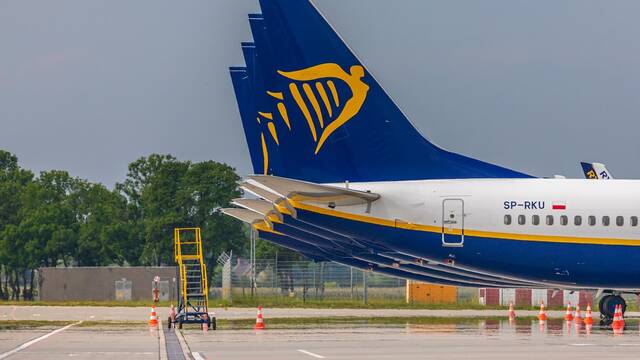 Ryanair tiene competencia en Espa�a: la aerol�nea 'low cost' que crece un 40% y ya prepara 200 rutas a todo el mundo
