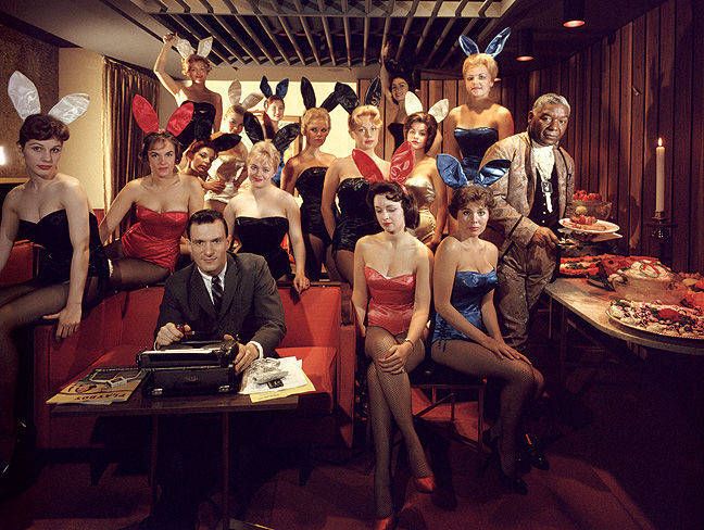 Hugh Hefner y sus conejitas en el Playboy Key Club de Chicago, en 1960.