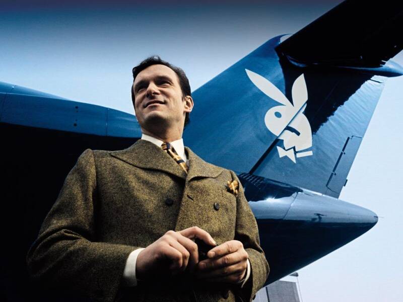 En los viejos tiempos, Hefner viajaba en el avión privado de Playboy, el 'Big Bunny', acompañado de varias Playmates.