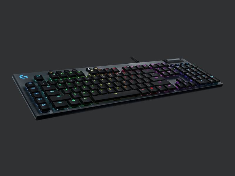 En portada el G915, en esta imagen el G815.