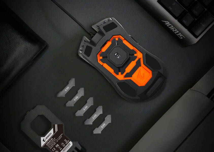 Sistema de pesos del Aorus M5